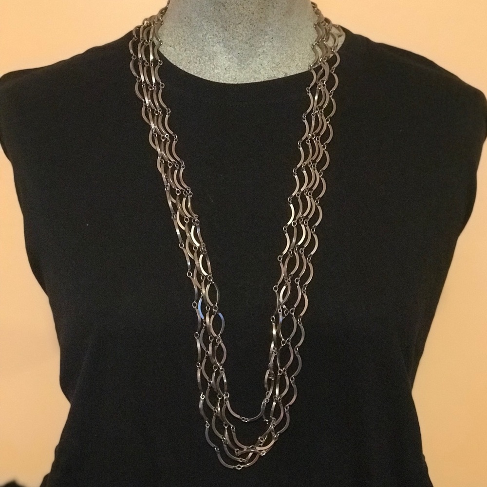 4 Strand sickle shape silver metal necklace